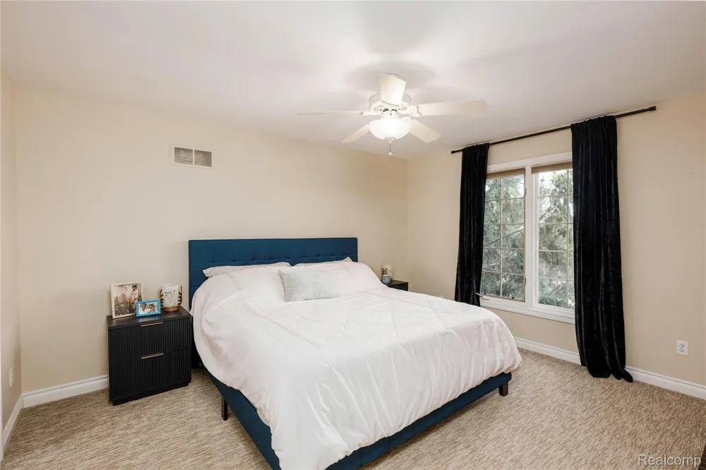 63520 Georgetowne S Washington Township, MI 48095