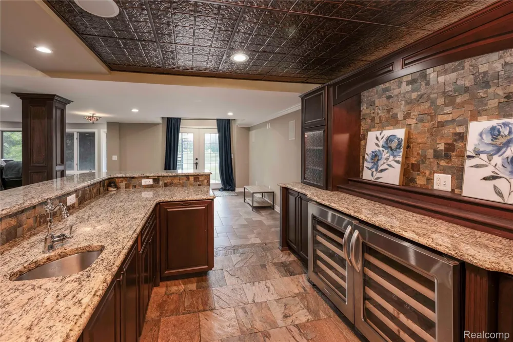 63520 Georgetowne S Washington Township, MI 48095