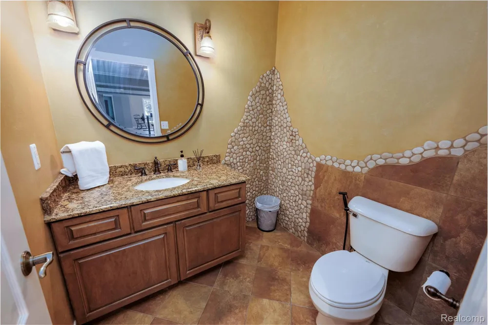 63520 Georgetowne S Washington Township, MI 48095