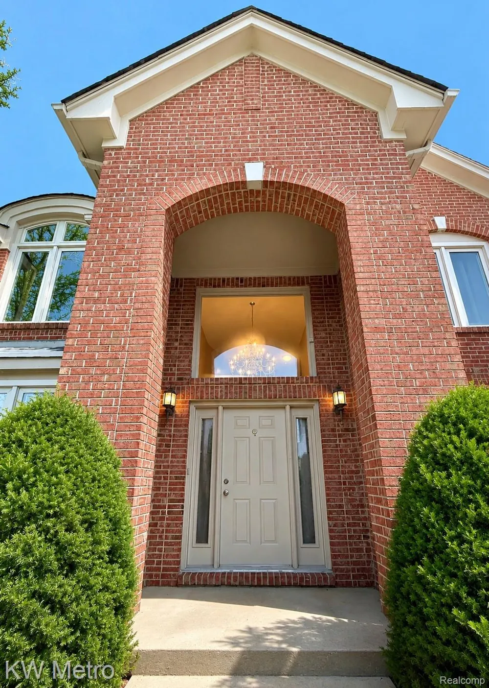 1176 CADMUS DRIVE Troy City, MI 48085