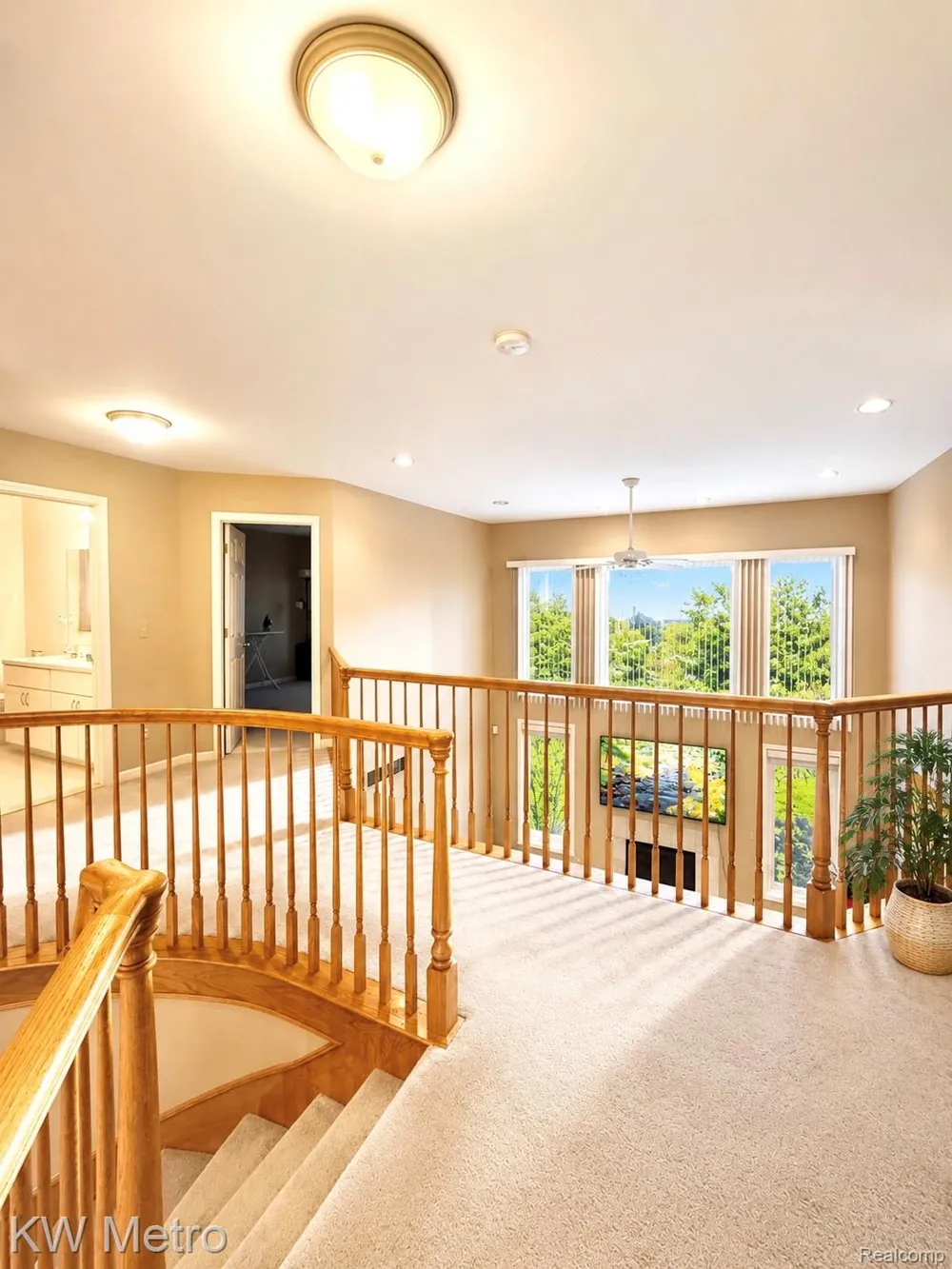 1176 CADMUS DRIVE Troy City, MI 48085