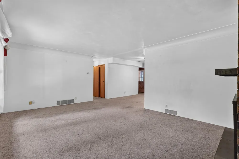 16103 Null Road Lockport Township, MI 49093