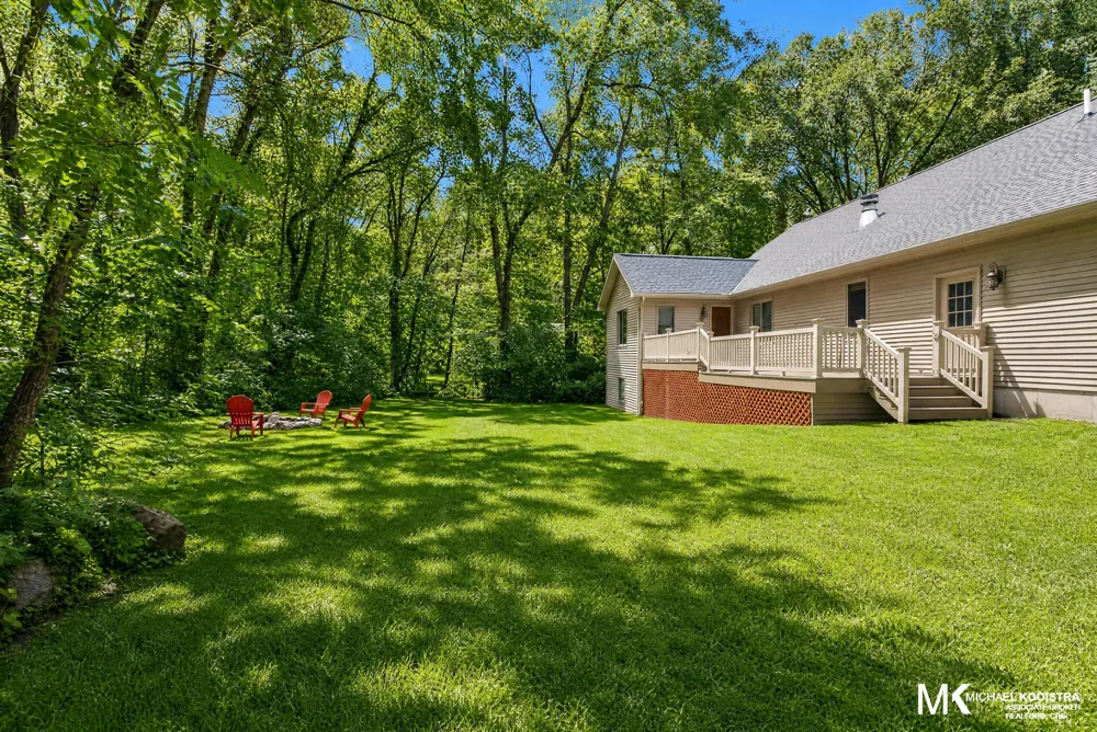 26 Flat River Drive SE Vergennes Township, MI 49331