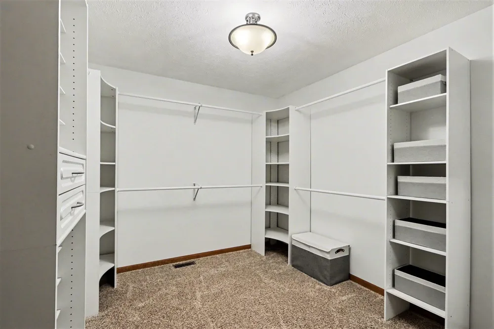 2828 W F AVENUE Cooper Charter Township, MI 49009