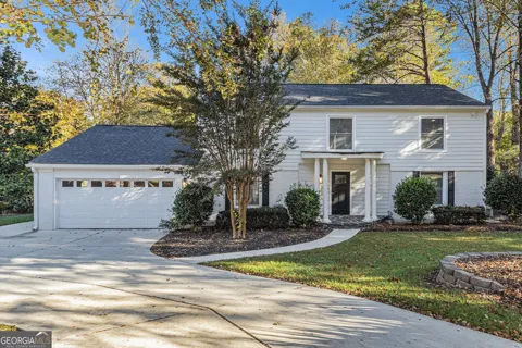 3695 Fox Hills DR SE