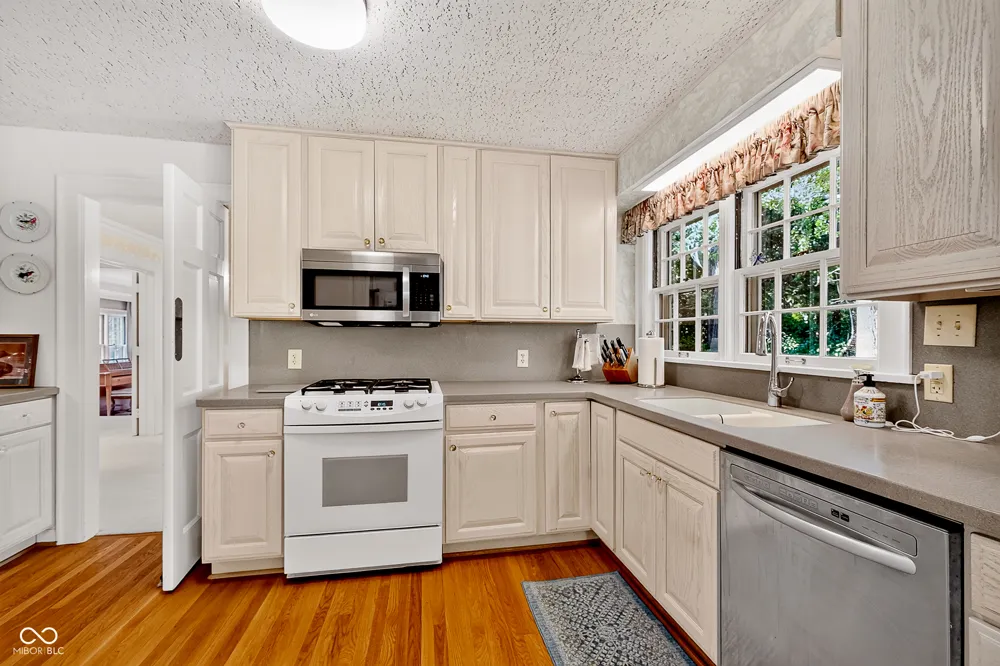 1501 E 80th Street Indianapolis, IN 46240