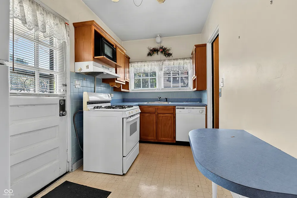 3711 Ruskin Indianapolis, IN 46205