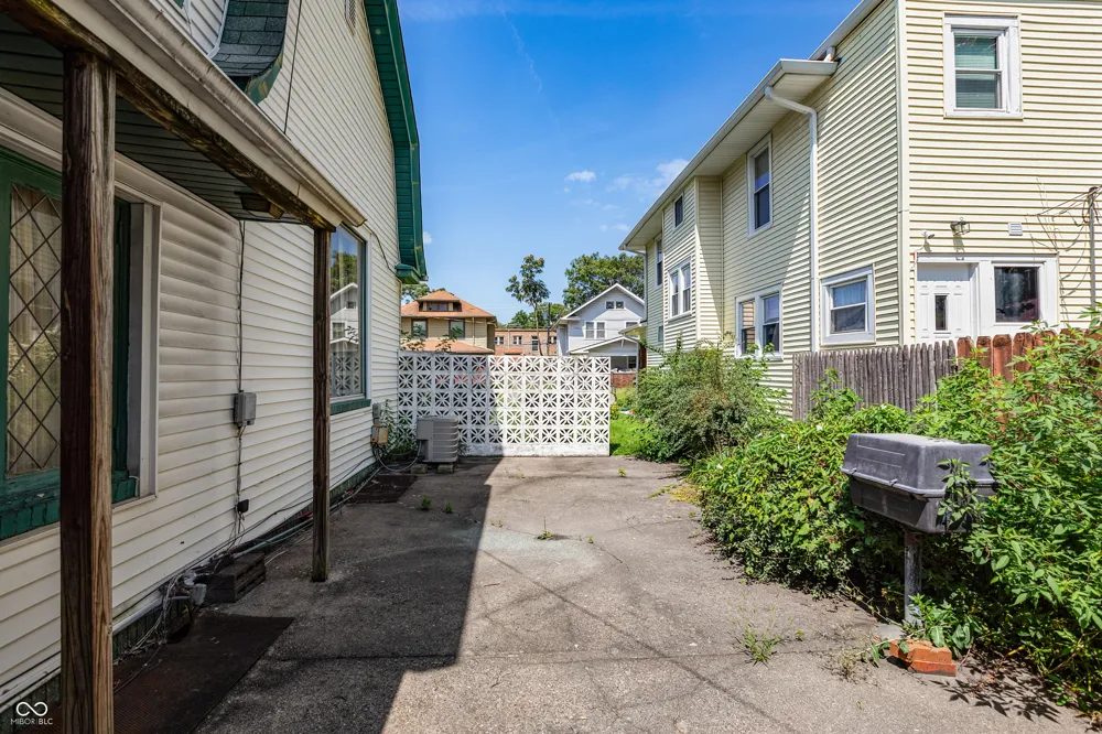3711 Ruskin Indianapolis, IN 46205