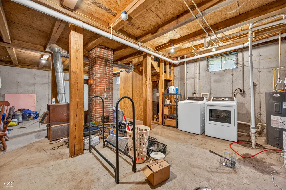 6821 W County Road 700 Freetown, IN 47235