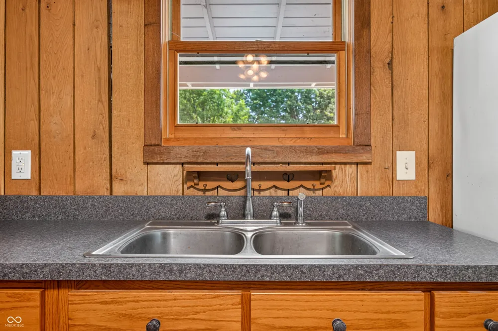 6821 W County Road 700 Freetown, IN 47235