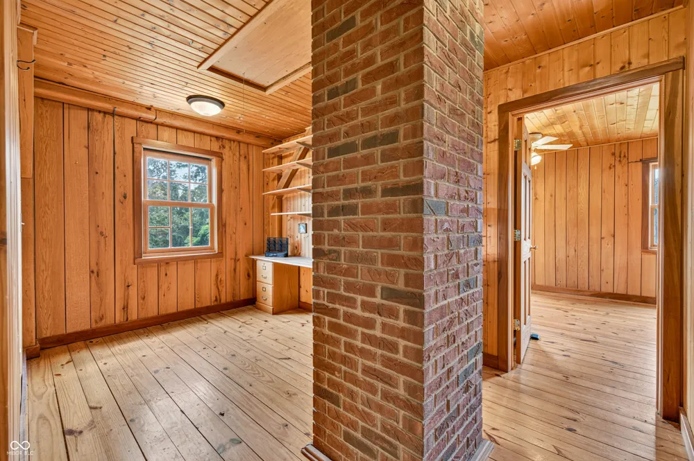 6821 W County Road 700 Freetown, IN 47235