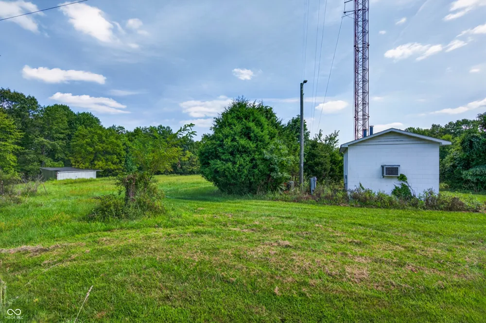 6821 W County Road 700 Freetown, IN 47235
