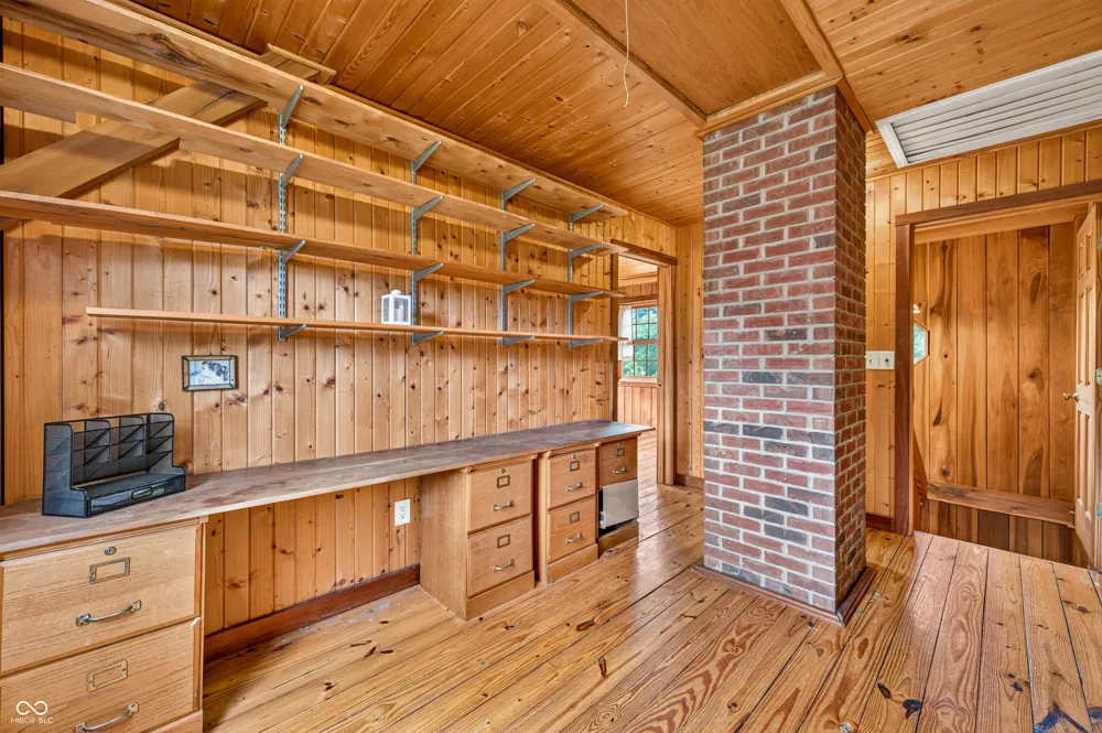 6821 W County Road 700 Freetown, IN 47235