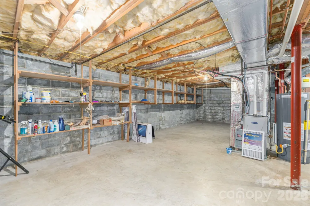 446 Deerhaven Lane Hendersonville, NC 28791