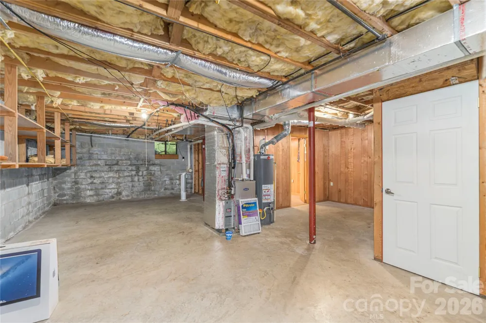 446 Deerhaven Lane Hendersonville, NC 28791