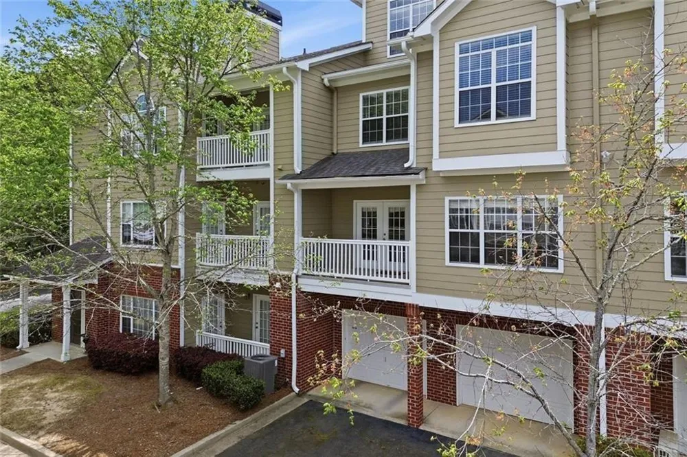 2111 Woodland Lane Alpharetta, GA 30009