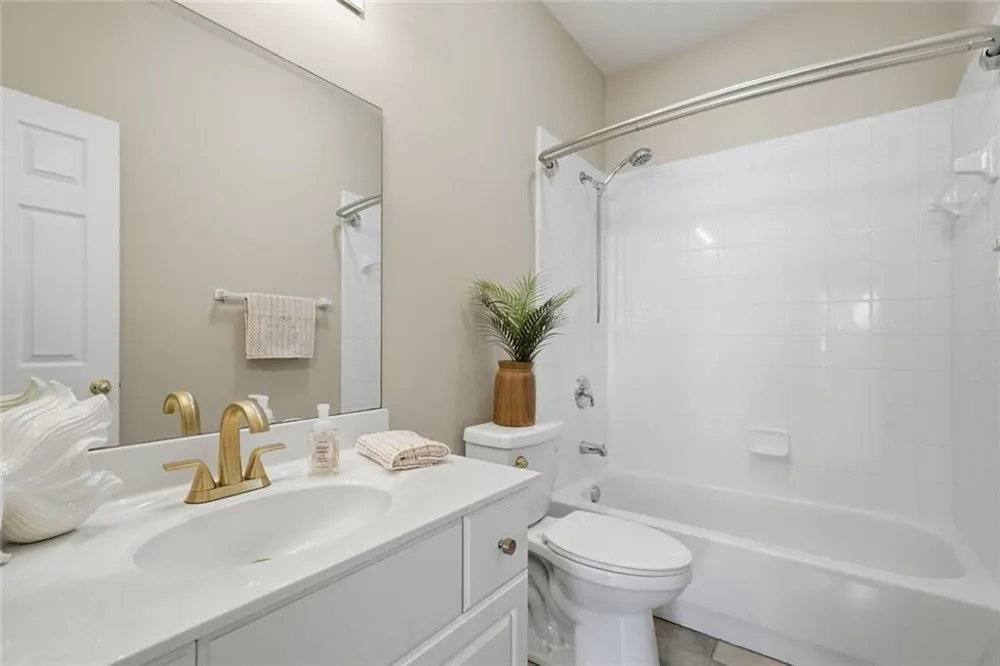 2111 Woodland Lane Alpharetta, GA 30009