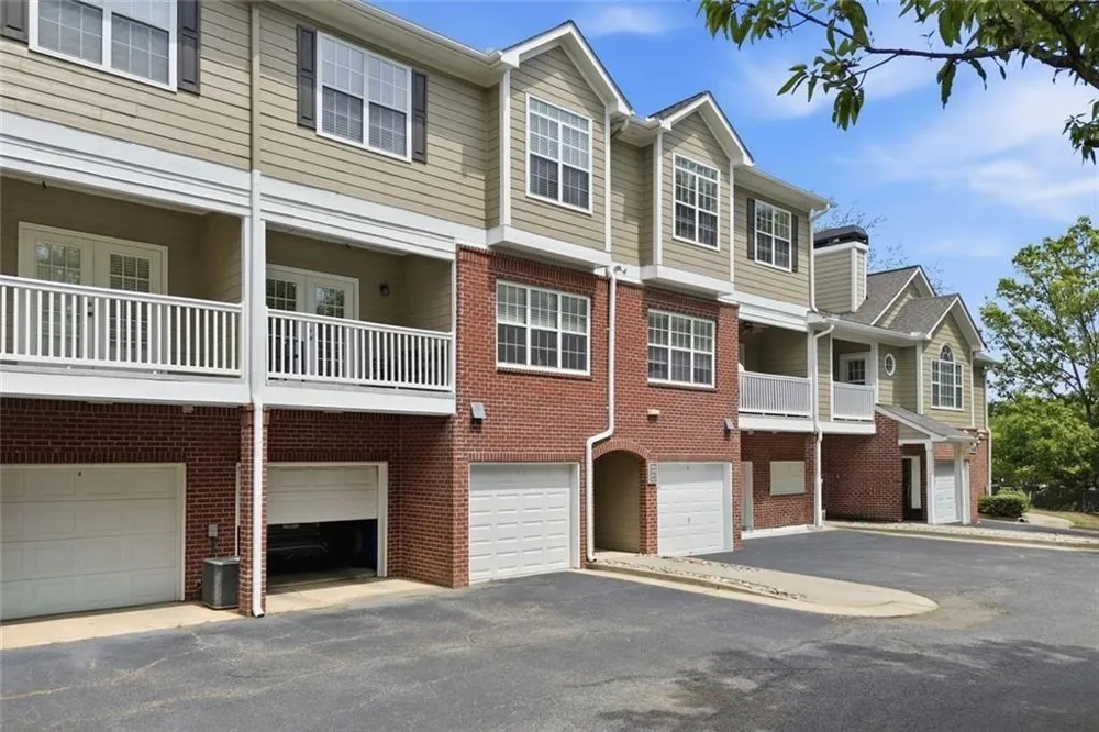 2111 Woodland Lane Alpharetta, GA 30009