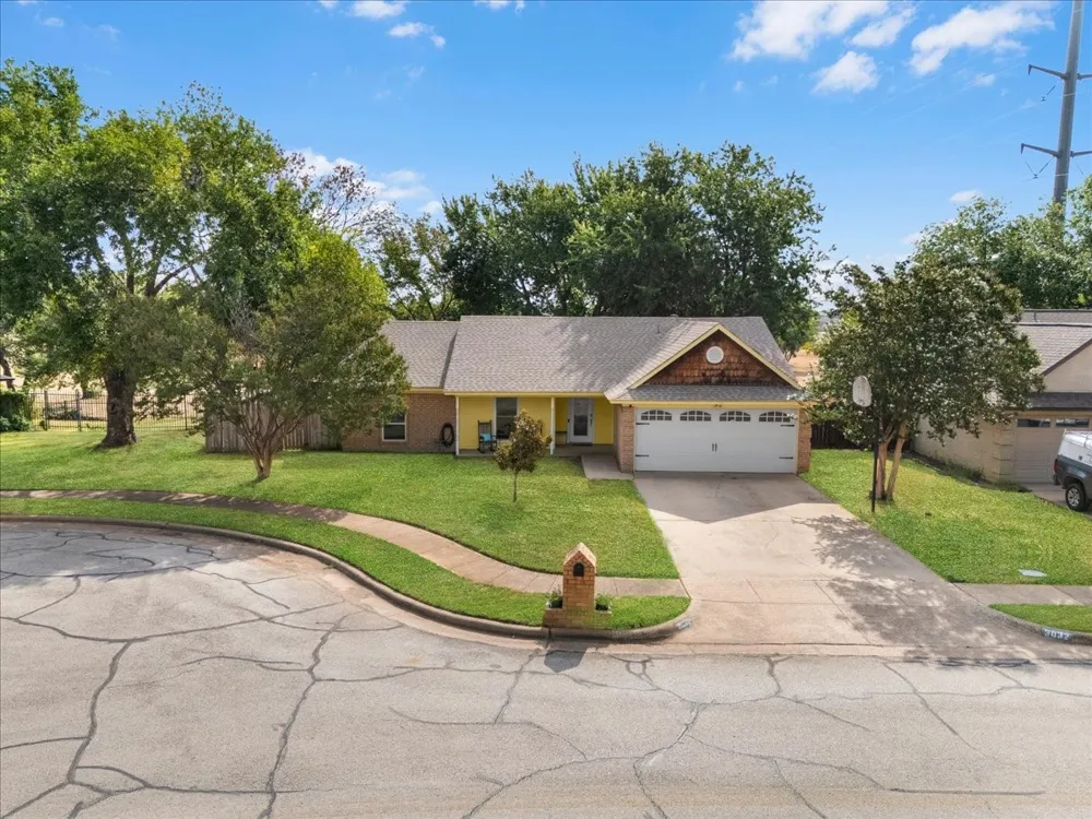 3032 Oak Valley Drive Bedford, TX 76021