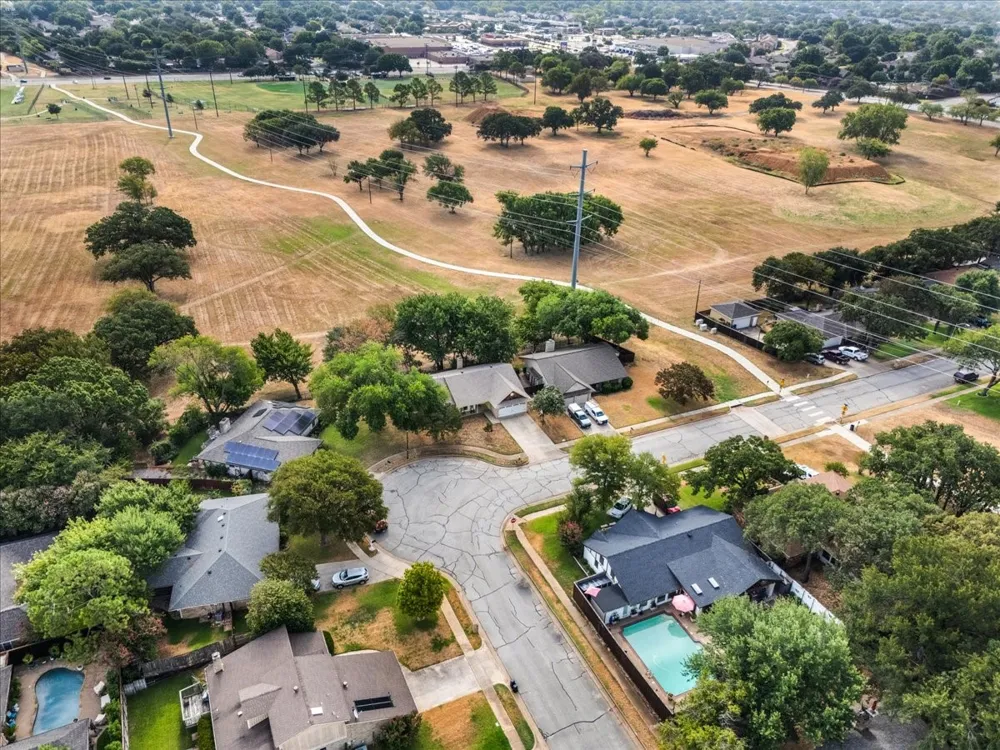 3032 Oak Valley Drive Bedford, TX 76021