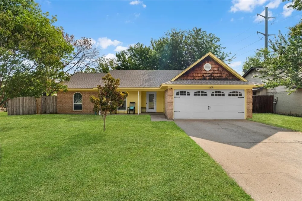 3032 Oak Valley Drive Bedford, TX 76021