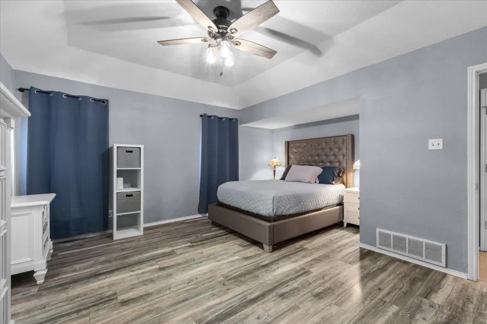 3032 Oak Valley Drive Bedford, TX 76021