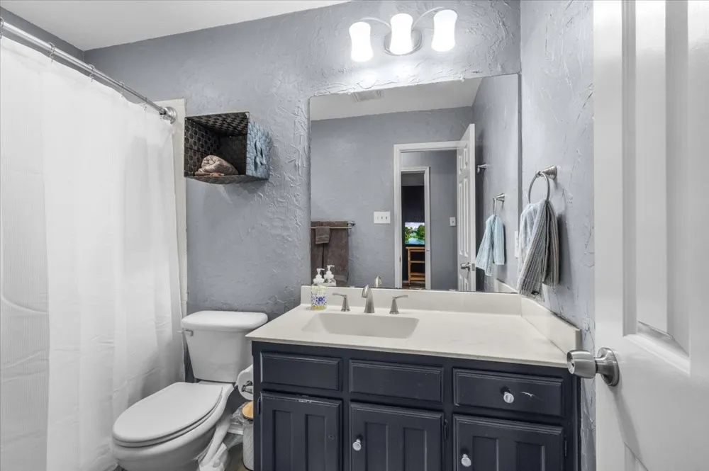 3032 Oak Valley Drive Bedford, TX 76021