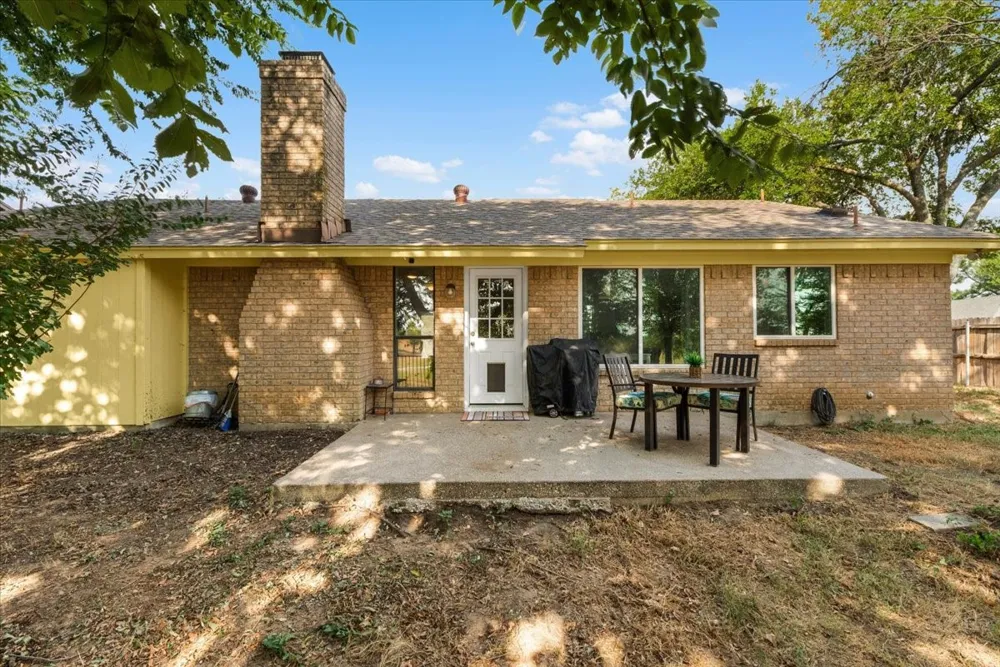 3032 Oak Valley Drive Bedford, TX 76021