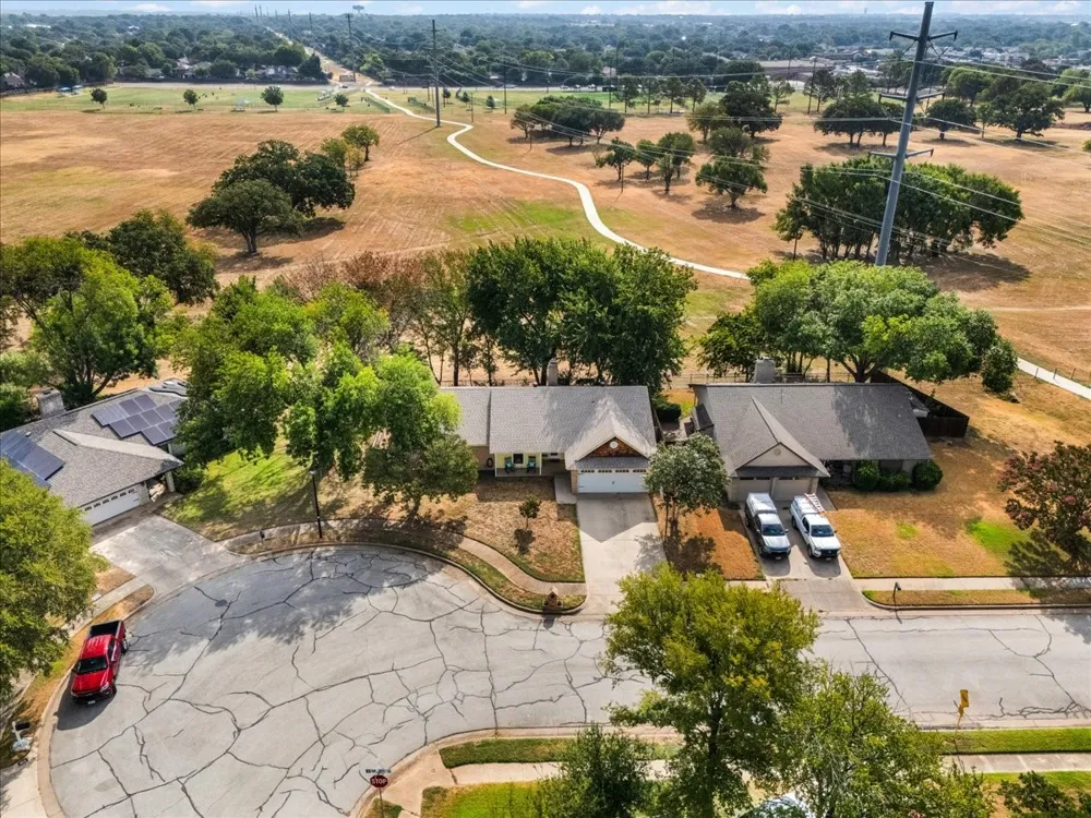 3032 Oak Valley Drive Bedford, TX 76021