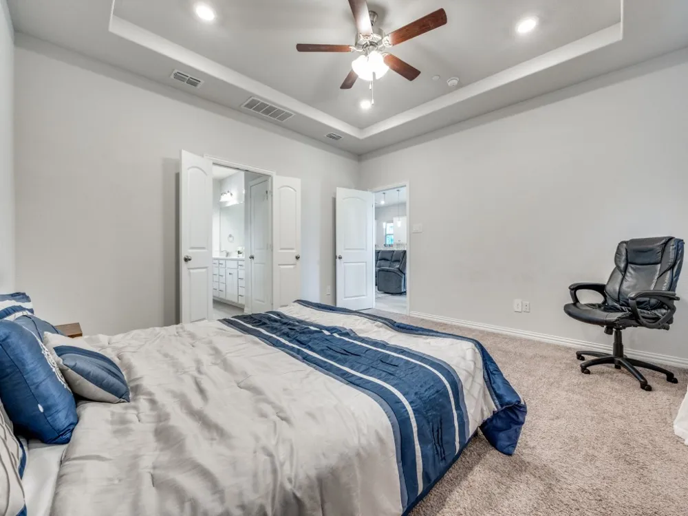 2094 Creekbluff Circle Lewisville, TX 75010