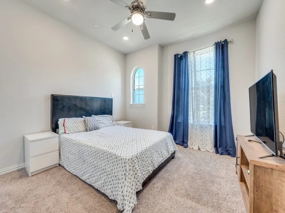 2094 Creekbluff Circle Lewisville, TX 75010