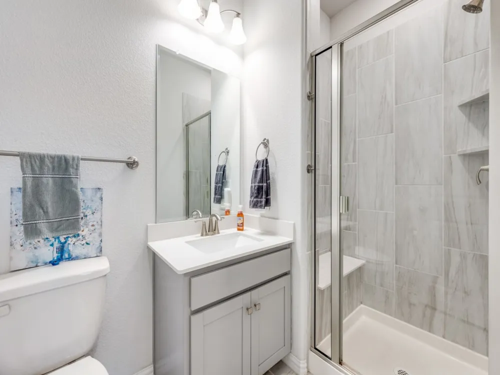 2094 Creekbluff Circle Lewisville, TX 75010