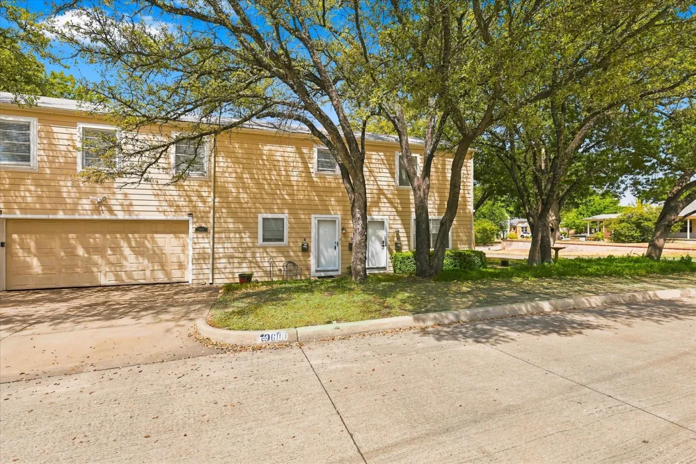 1900 Sutter Street #B Fort Worth, TX 76107