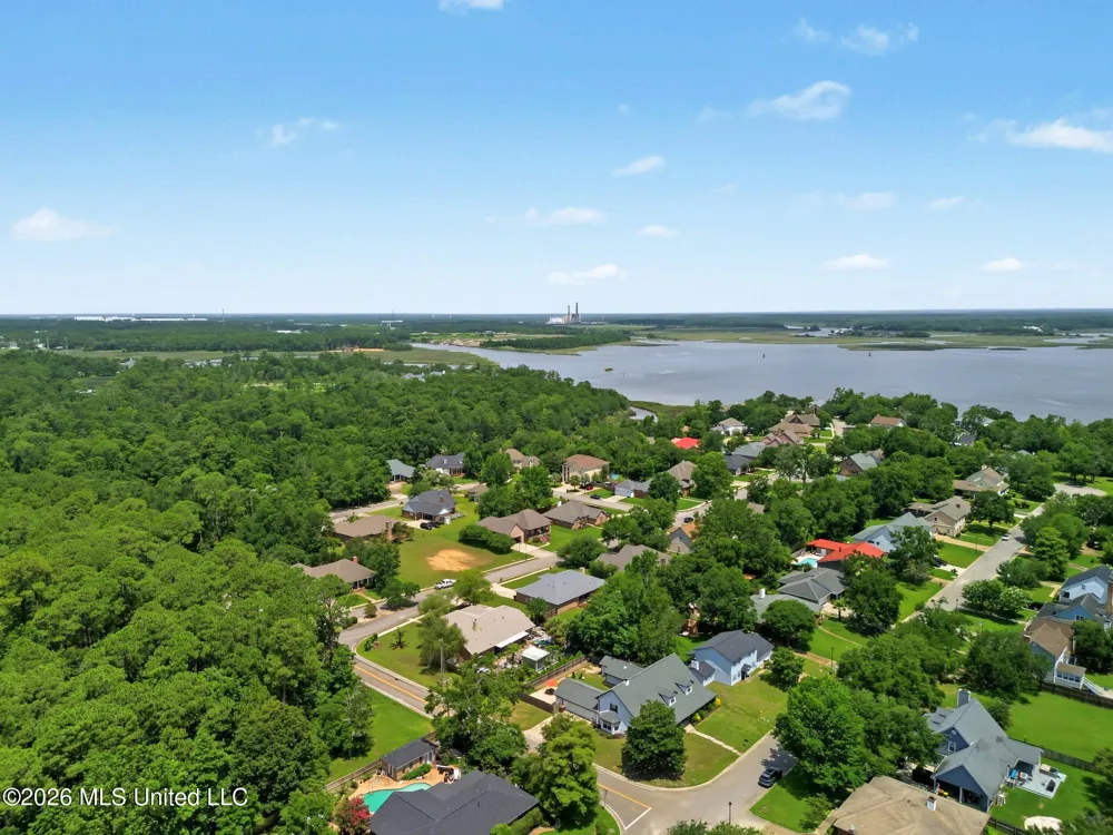 451 Cove Drive Biloxi, MS 39531