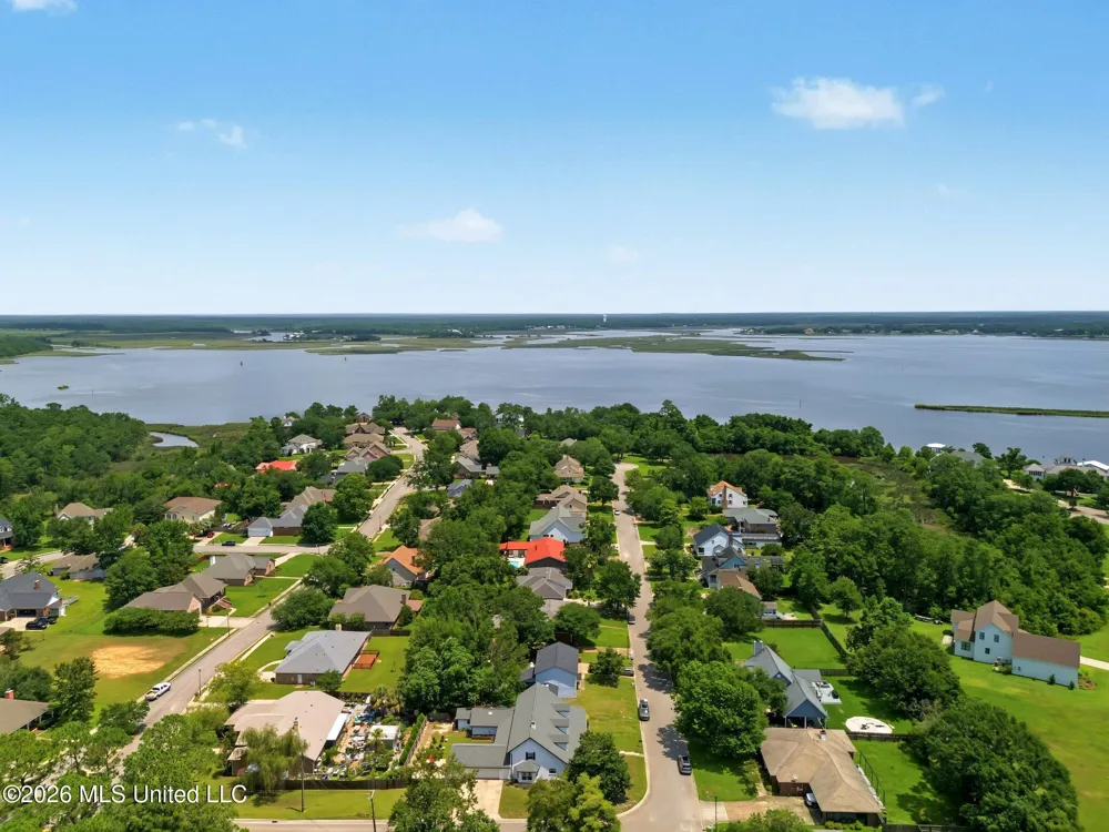 451 Cove Drive Biloxi, MS 39531