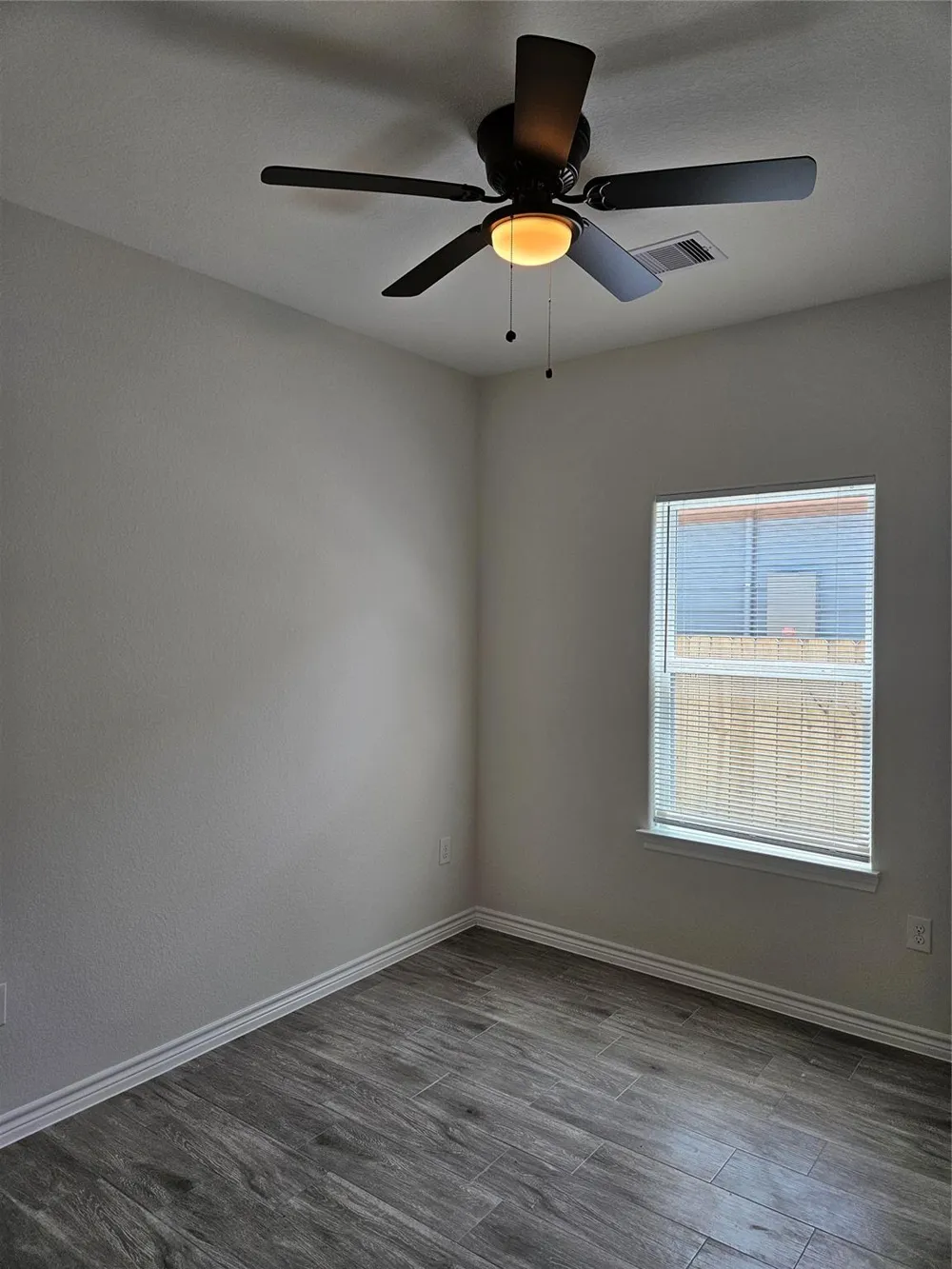 10090 Calendar Street Willis, TX 77318