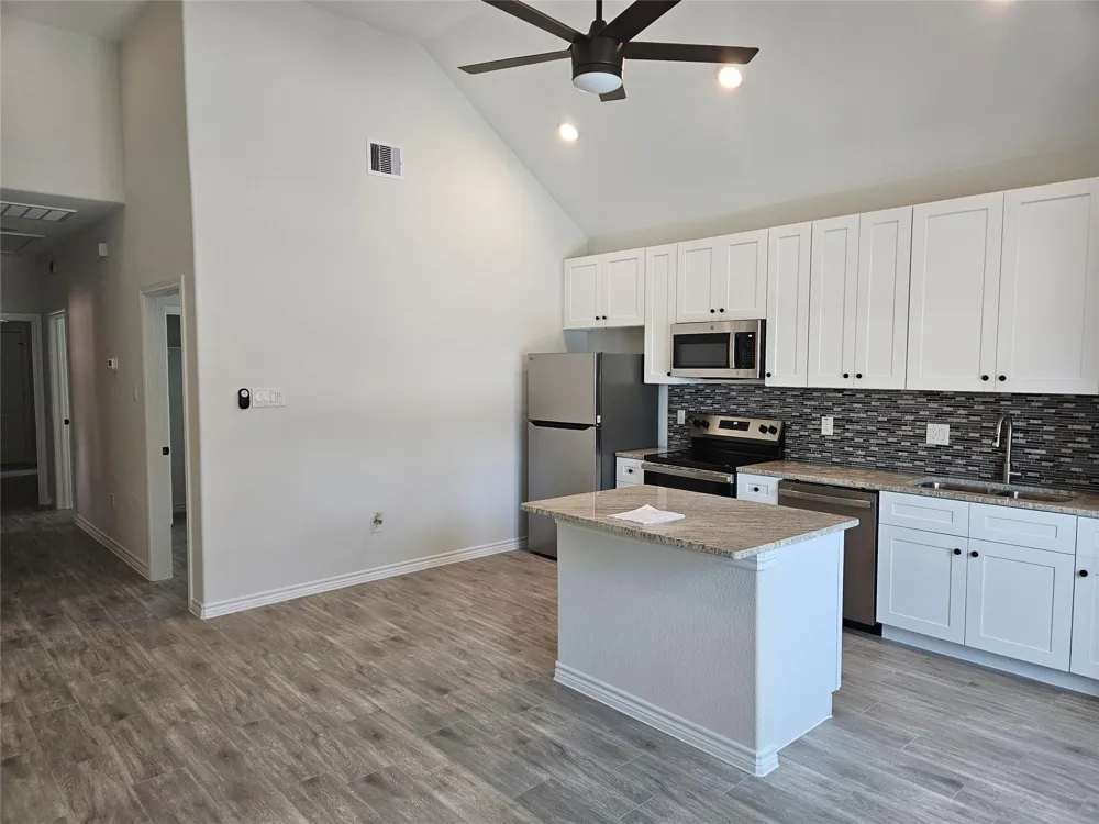 10090 Calendar Street Willis, TX 77318