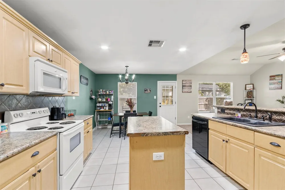 217 Kellyn Court Conroe, TX 77306