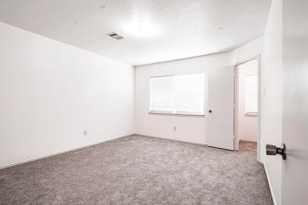 4435 Crossvine Avenue Baytown, TX 77521