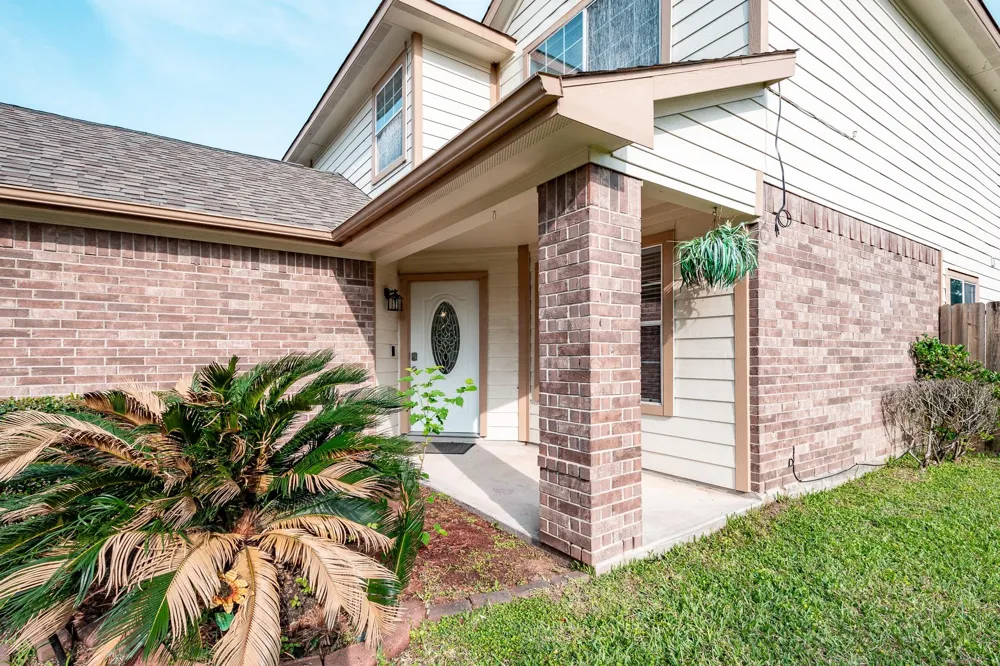 4435 Crossvine Avenue Baytown, TX 77521