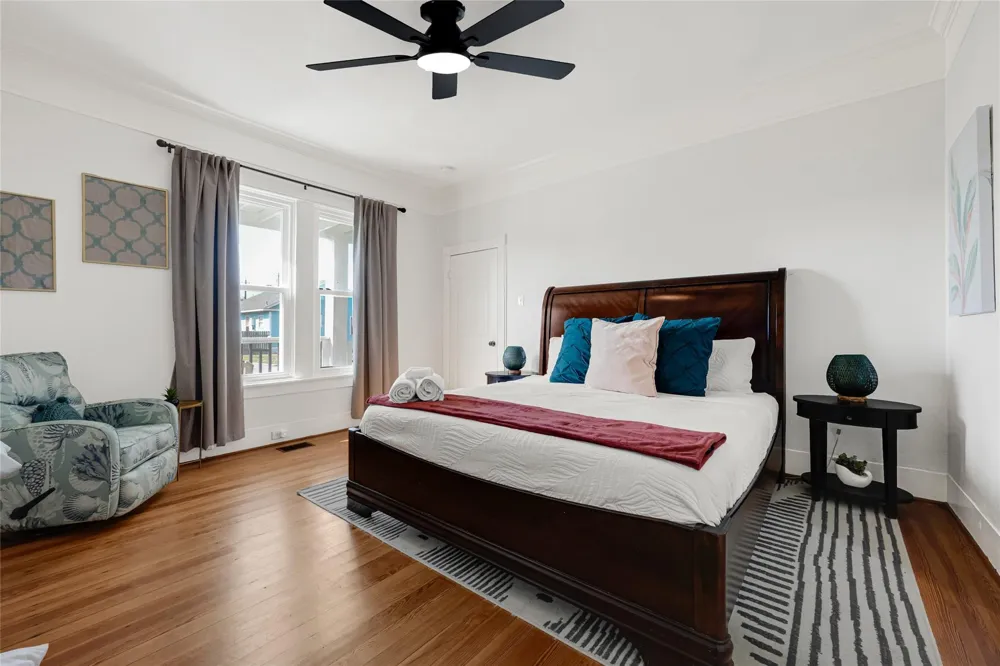 3624 Avenue S 1/2 Galveston, TX 77550