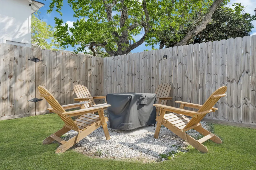 3624 Avenue S 1/2 Galveston, TX 77550