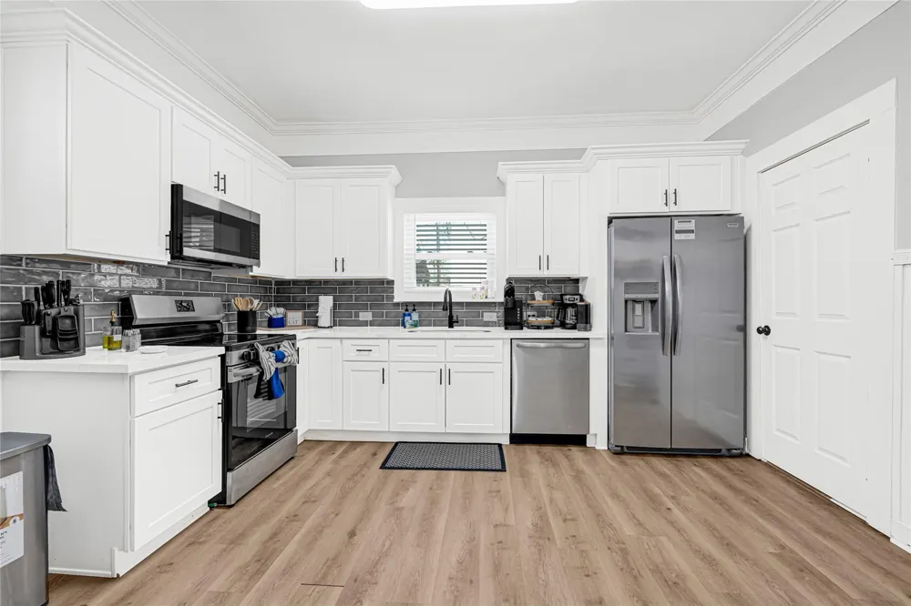 3624 Avenue S 1/2 Galveston, TX 77550