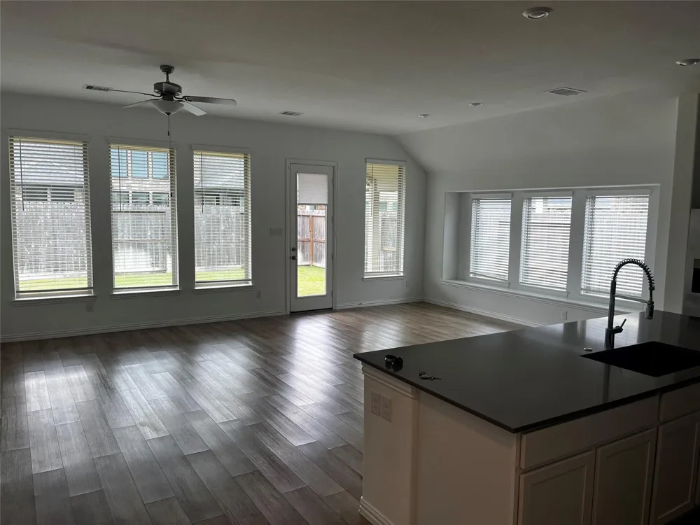 31510 Vineyard Creek Drive Fulshear, TX 77441
