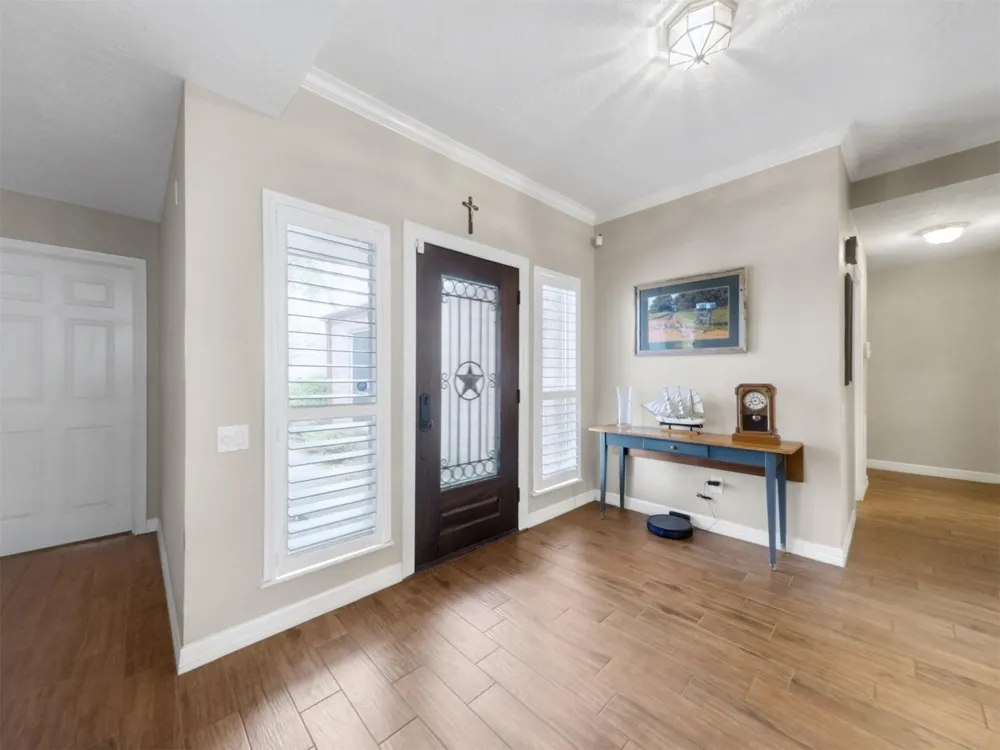 15621 Elwood Drive Jersey Village, TX 77040