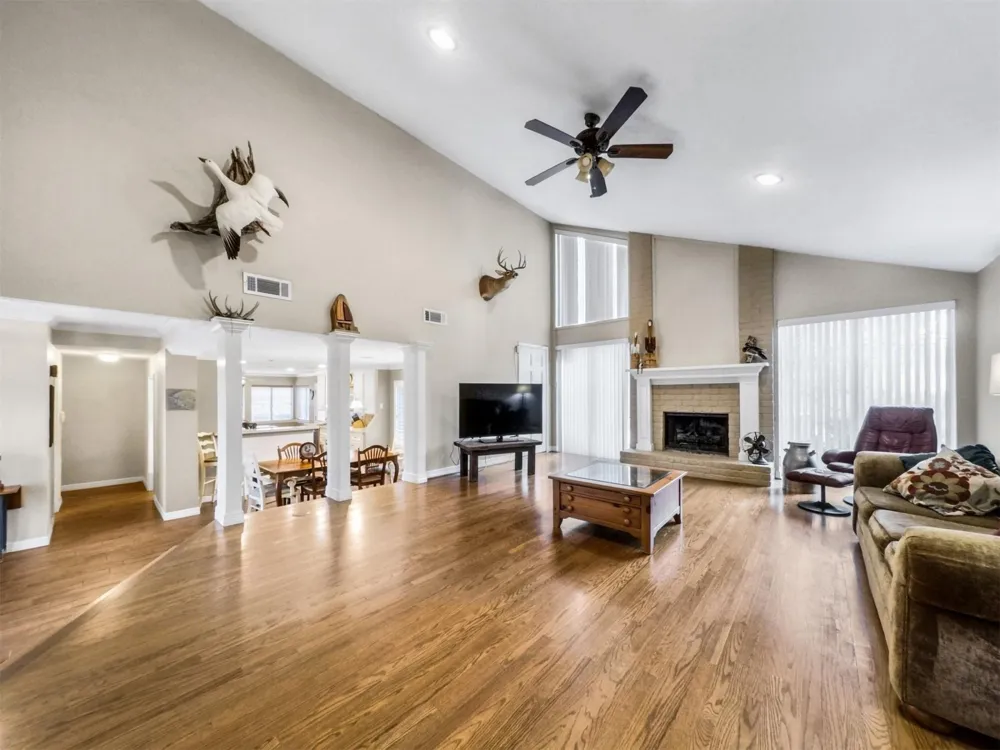 15621 Elwood Drive Jersey Village, TX 77040