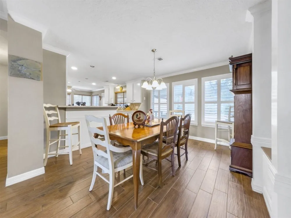 15621 Elwood Drive Jersey Village, TX 77040