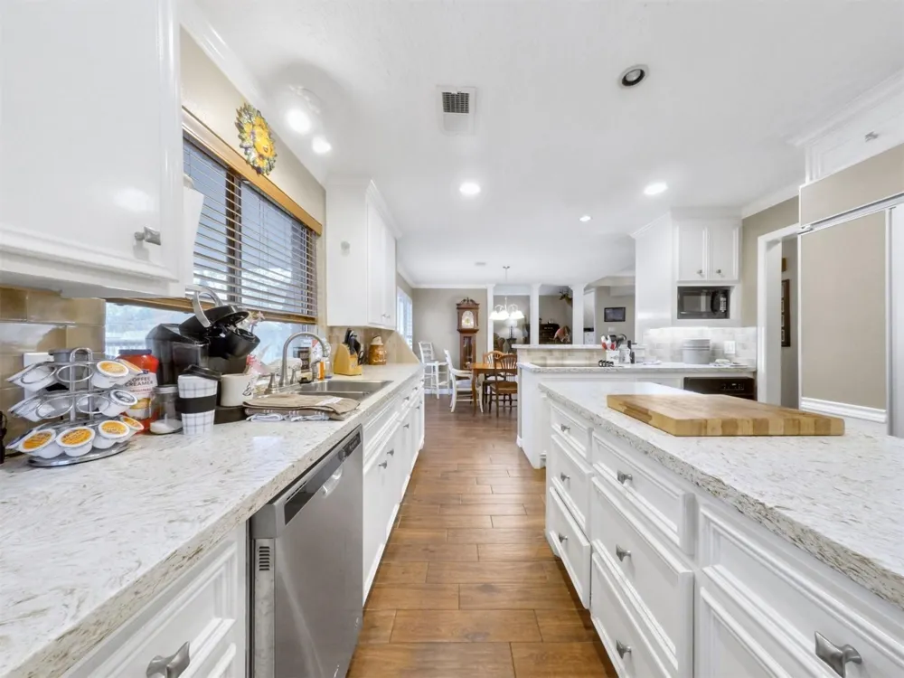 15621 Elwood Drive Jersey Village, TX 77040