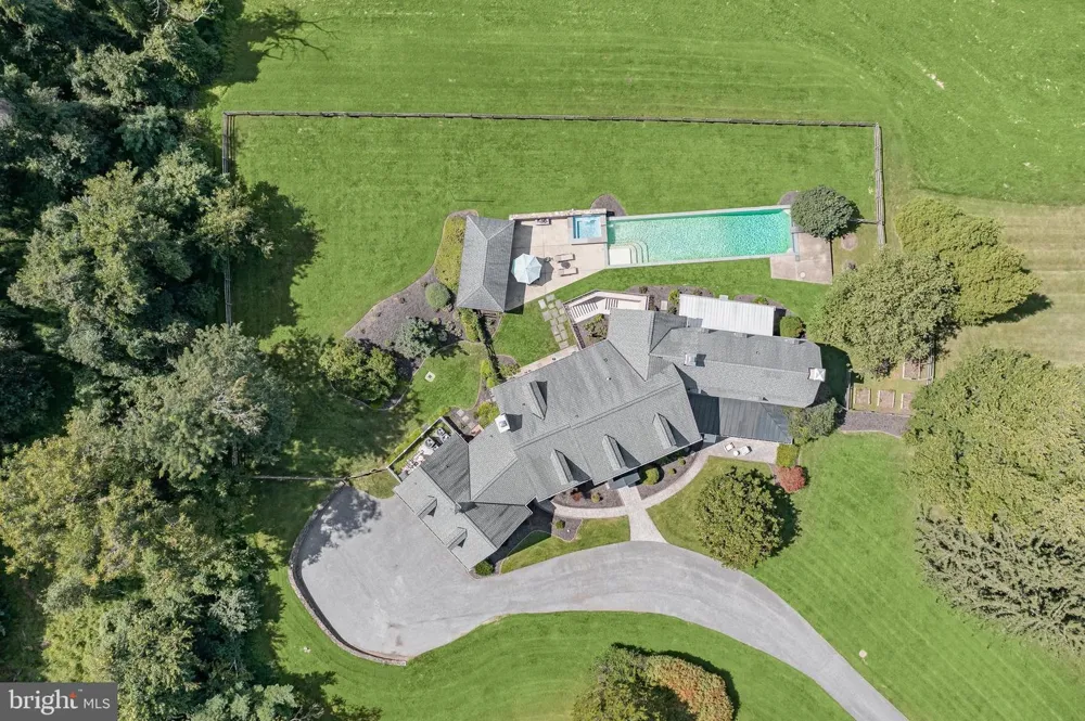 2415 OLD BOSLEY ROAD Lutherville Timonium, MD 21093