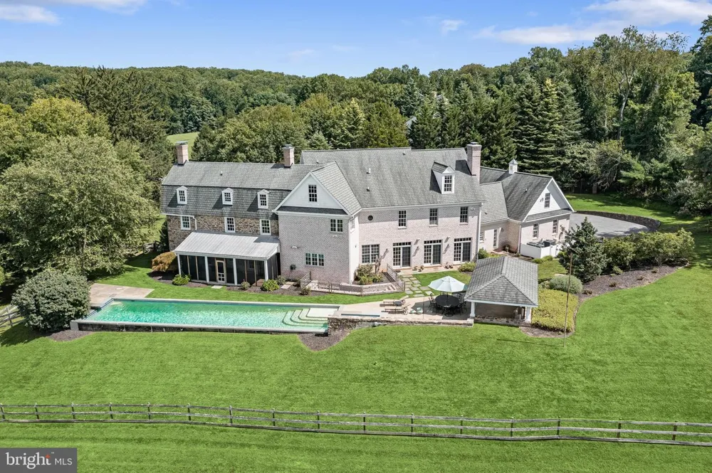 2415 OLD BOSLEY ROAD Lutherville Timonium, MD 21093